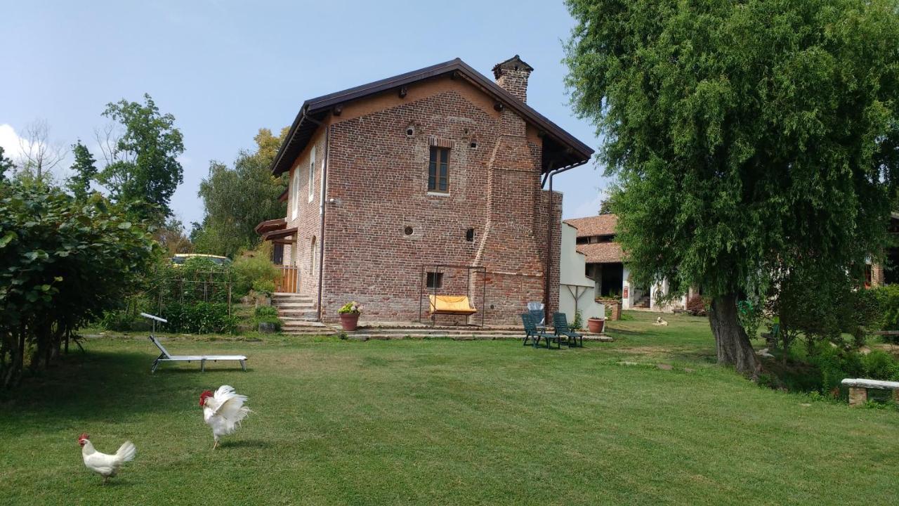 Agriturismo Cascina Poscallone Аббіатеґрассо Екстер'єр фото